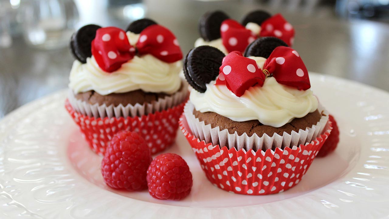 Minnie Mouse Cupcakes Rezept - lecker & einfach! – Plixton