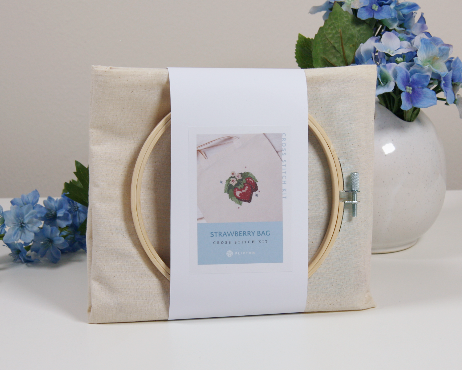 Erdbeere Kreuzstich-Set mit Jutebeutel