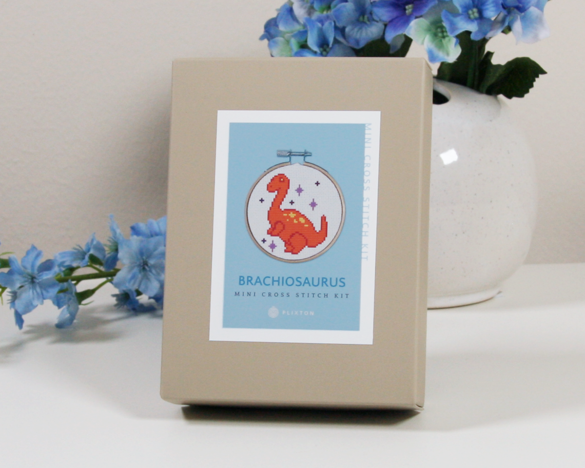 Brachiosaurus Kreuzstich-Set – Mini Stickset